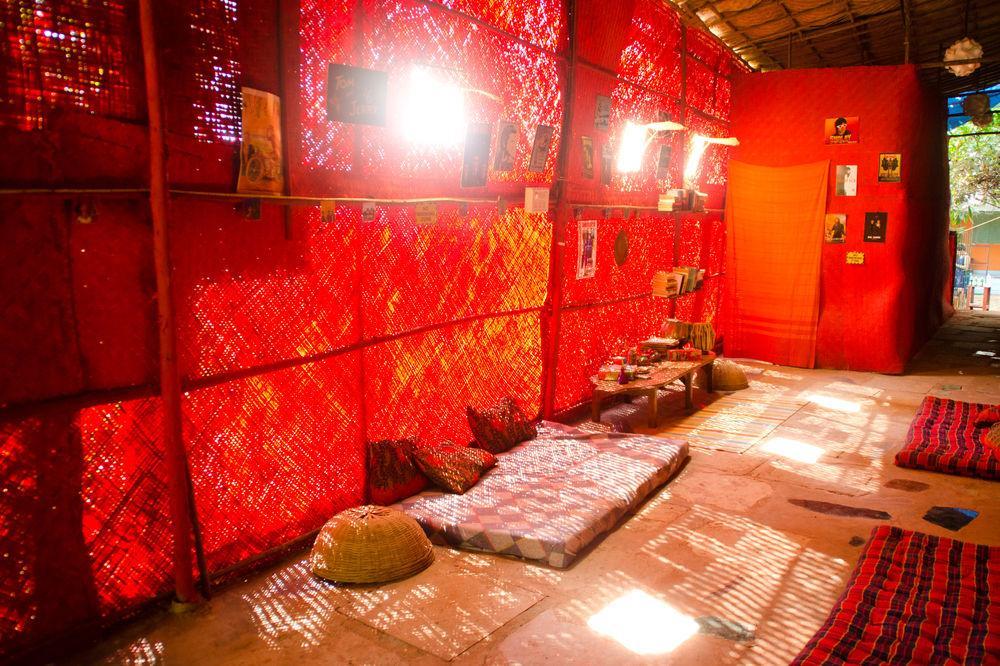Bricks And Bamboo Hostel อันจูนา ภายนอก รูปภาพ